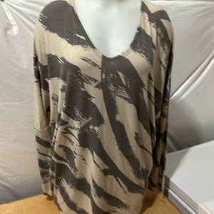 V neck top